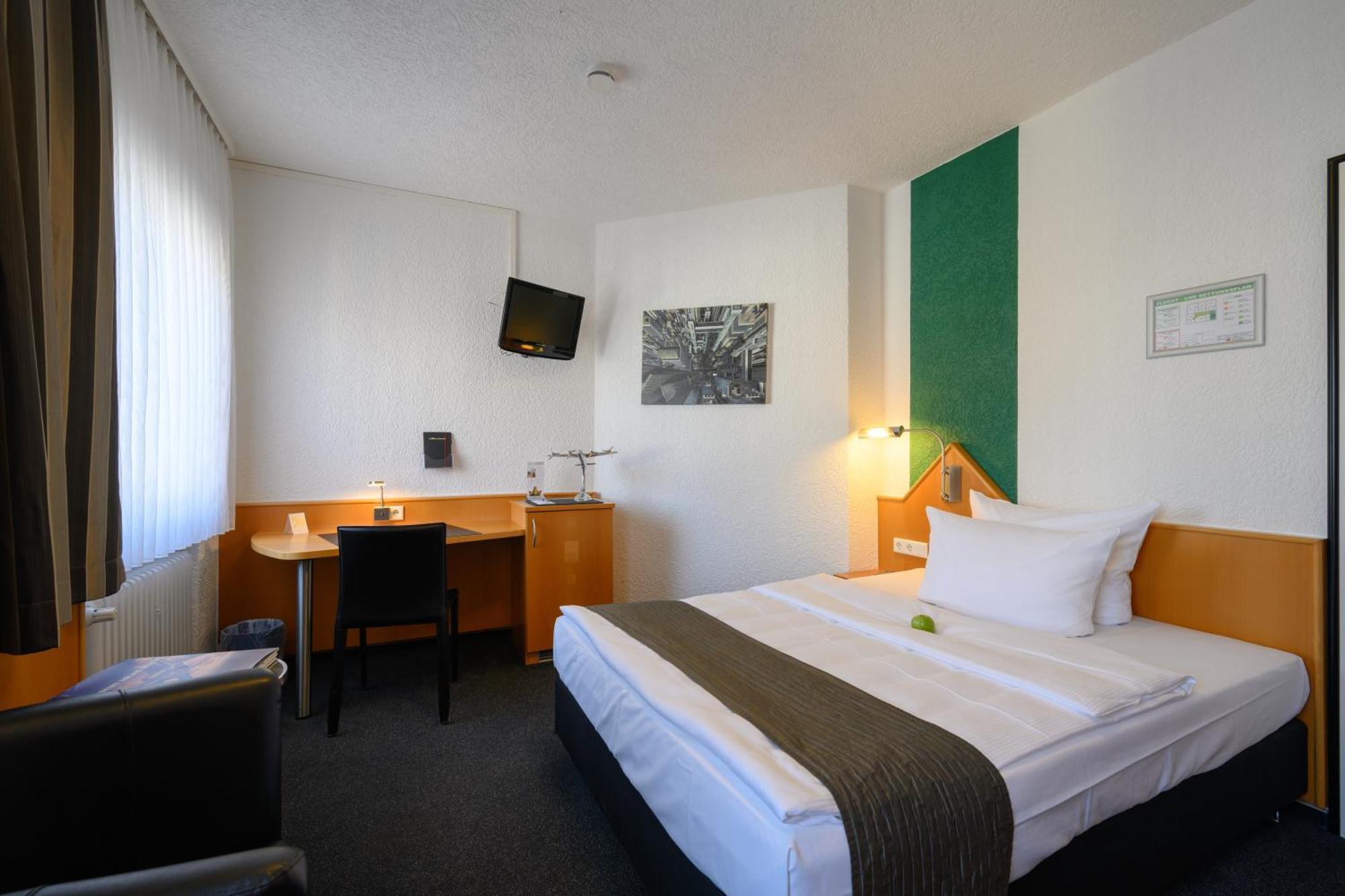 Hotel Heymann カイザースラウテルン エクステリア 写真