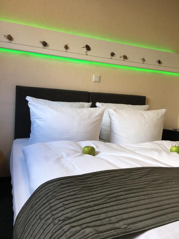 Hotel Heymann カイザースラウテルン エクステリア 写真