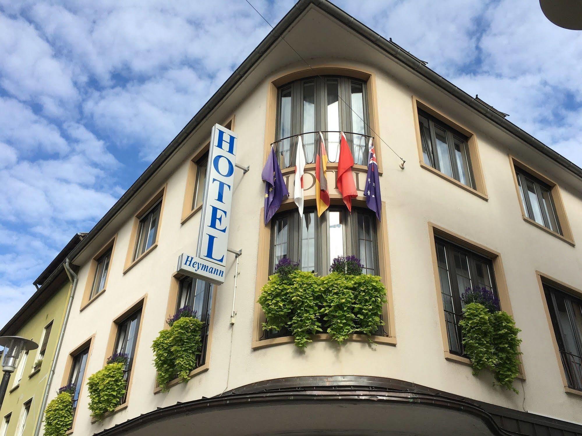 Hotel Heymann カイザースラウテルン エクステリア 写真