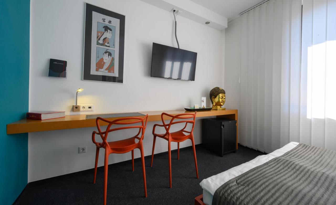 Hotel Heymann カイザースラウテルン エクステリア 写真